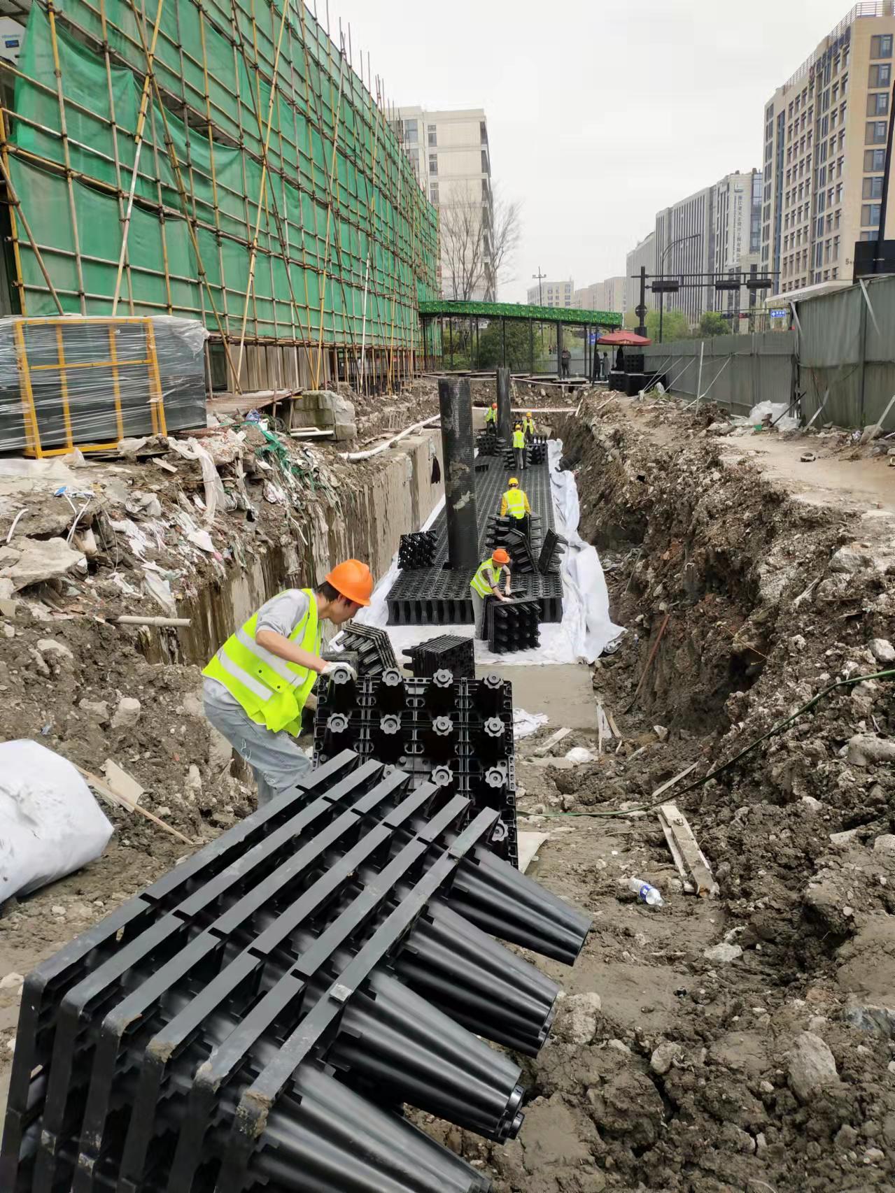 杭政儲(chǔ)出（2016）25號地塊商業(yè)、商務(wù)兼容城市軌道交通（世貿(mào)&泰禾中央廣場）