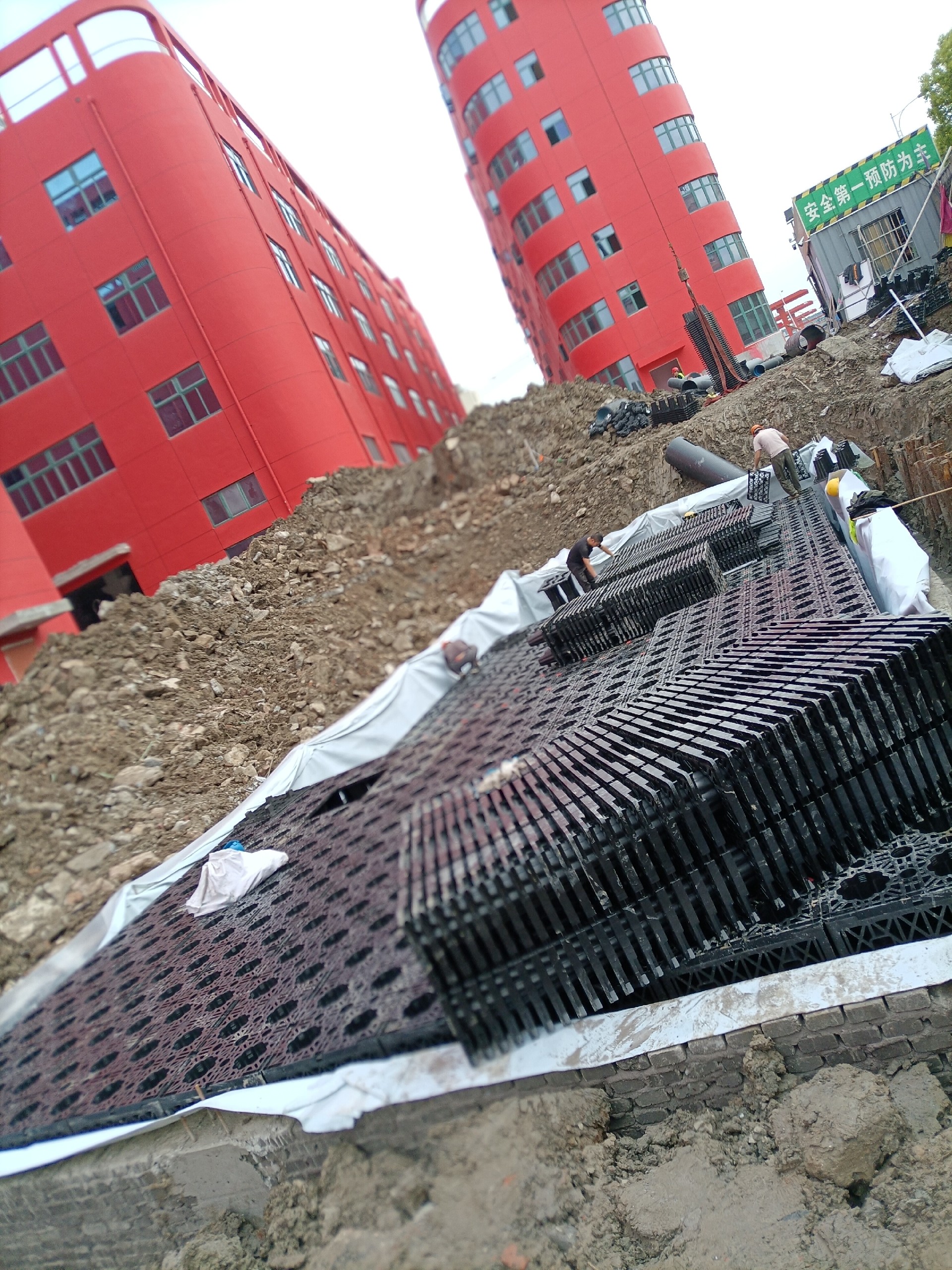 1681869621240977.jpg 4.jpg