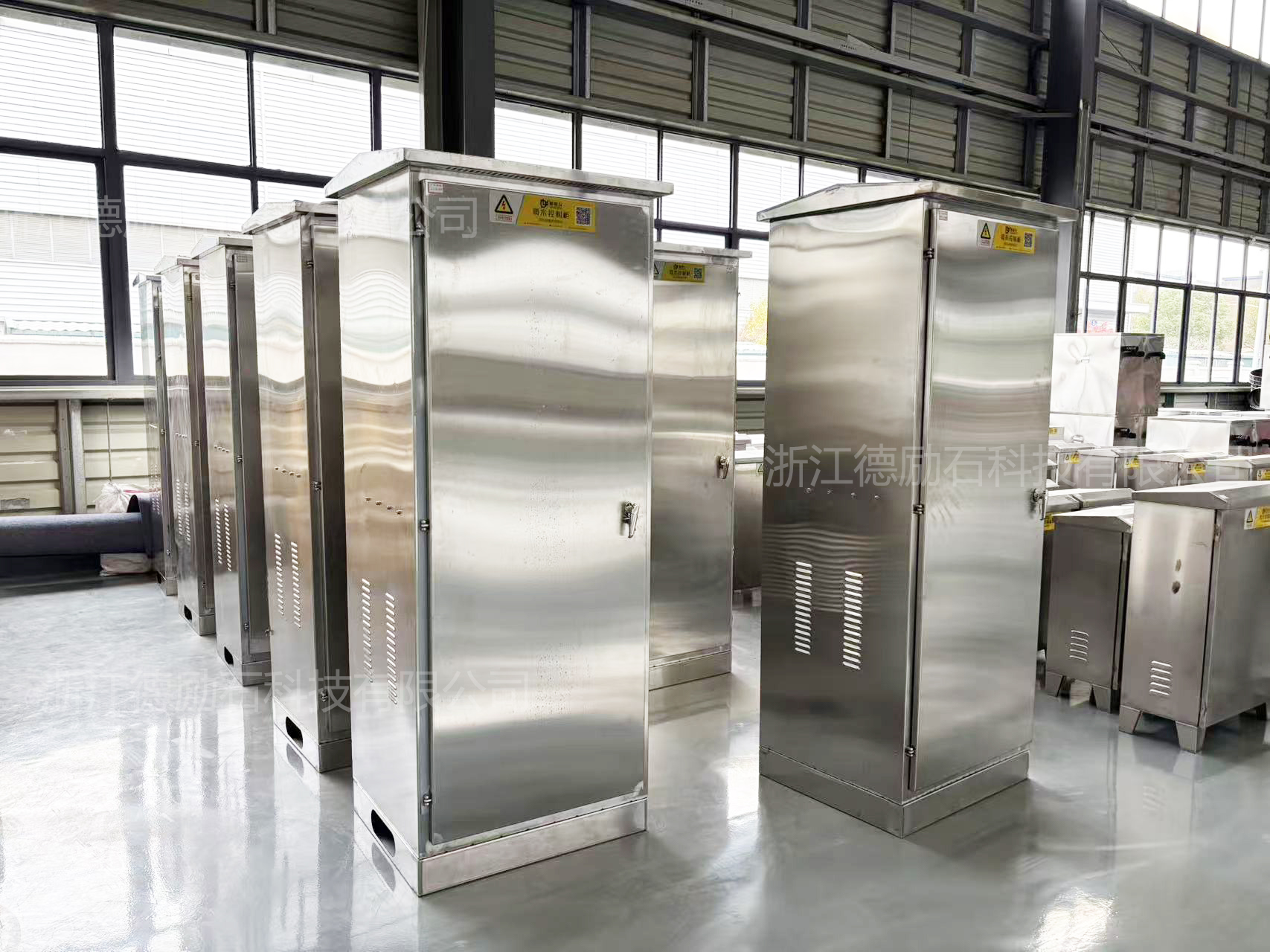 德勵(lì)石雨水收集系統(tǒng)控制柜——智能控水核心 賦能高效運(yùn)維